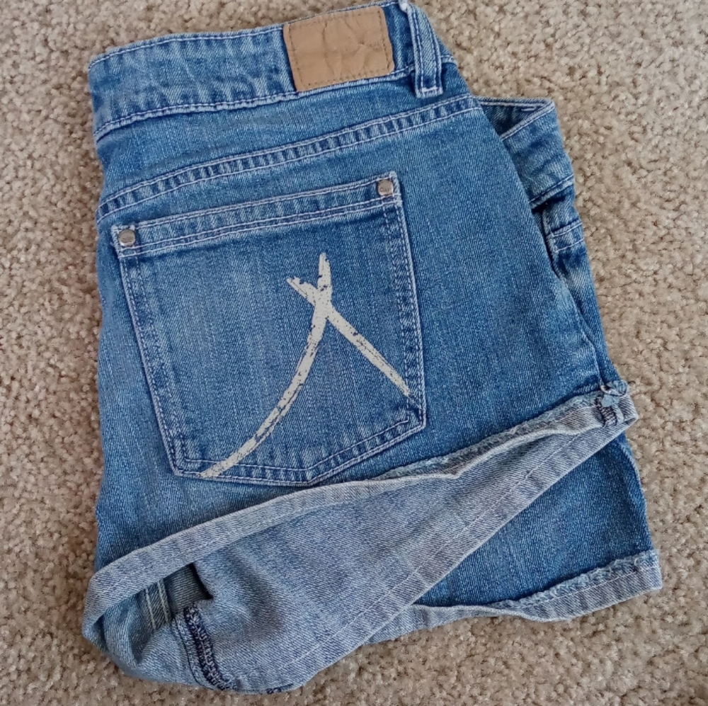 Short shorts